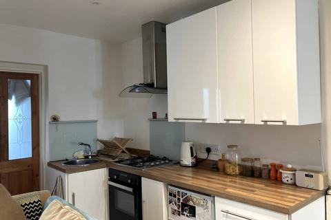 1 bedroom flat to rent, Edinburgh Road, Lewes Road