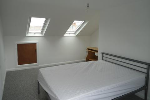 5 bedroom terraced house to rent, St Mary Magdalene Street, Brighton, BN2 3HU