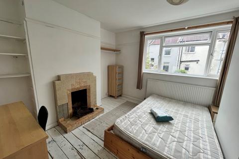 6 bedroom terraced house to rent, Caledonian Road, Lewes Road