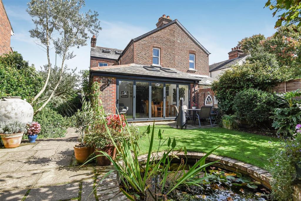 St. Pauls Road, Chichester 4 bed semidetached house £650,000