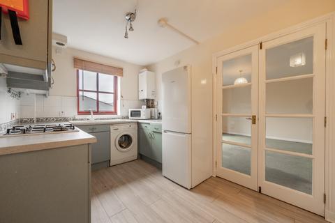 2 bedroom flat to rent, Oban Drive, Flat 2-1, North Kelvinside, Glasgow , G20 6AF