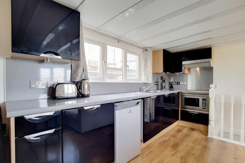 1 bedroom flat to rent, House Boat - Oyster Pier, Battersea