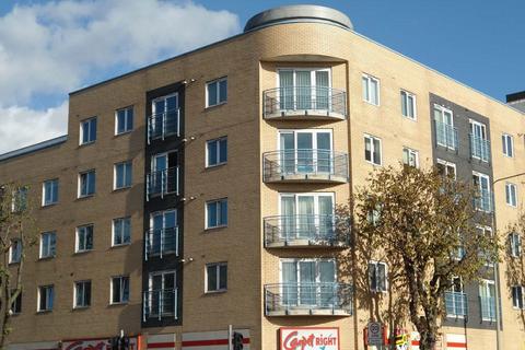 2 bedroom apartment to rent, Pelham Court, Coombe Road