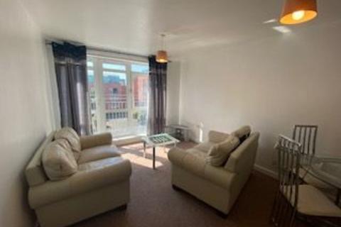 1 bedroom apartment to rent, Beauchamp House