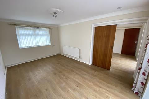 4 bedroom semi-detached bungalow to rent - Birchtree Close, Sketty, Swansea, SA2 8LJ
