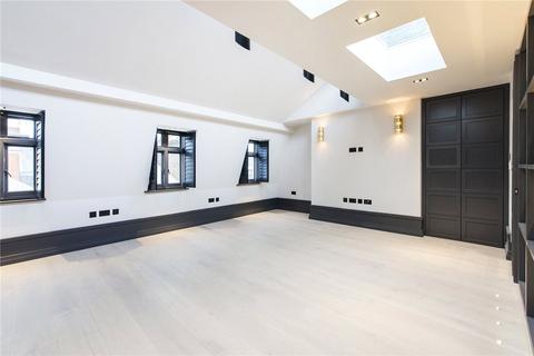 3 bedroom apartment to rent, King Street, Covent Garden, WC2E