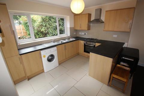 6 bedroom terraced house to rent, Lawn Road, Southampton