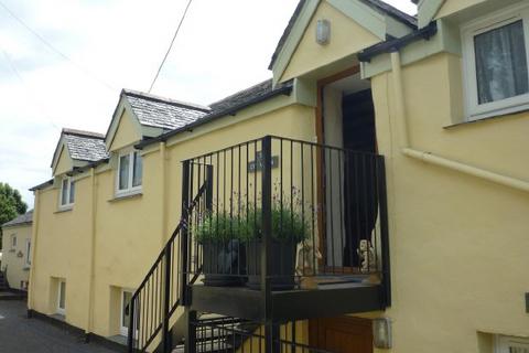 2 bedroom flat to rent, St Austell