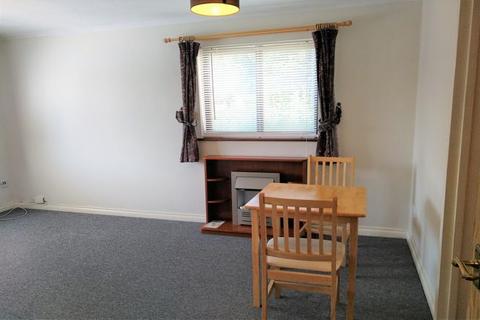 1 bedroom ground floor flat to rent, Osbourne Mews, Slough , Berkshire