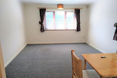 1 bedroom ground floor flat to rent, Osbourne Mews, Slough , Berkshire