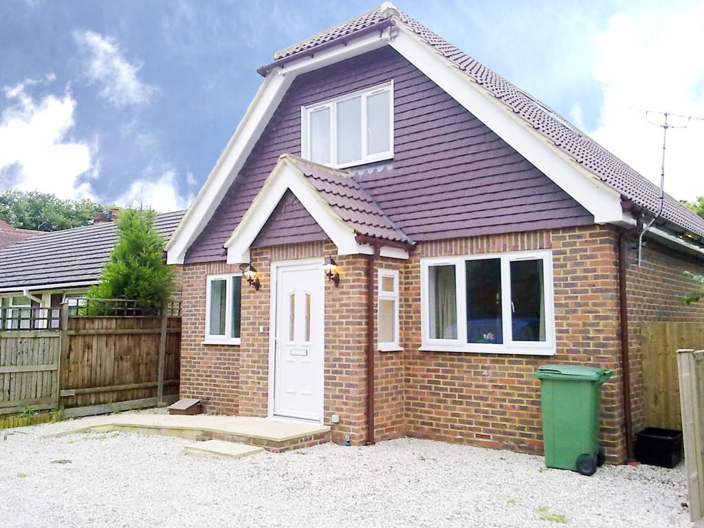 Canterbury Road, Densole 4 bed detached house £1,575 pcm (£363 pw)