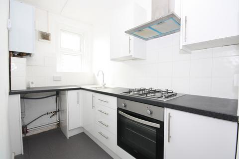 2 bedroom apartment to rent, Trevarra Court, Folkestone