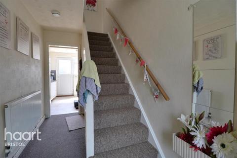 4 bedroom semi-detached house to rent, Comyn Walk, Bristol