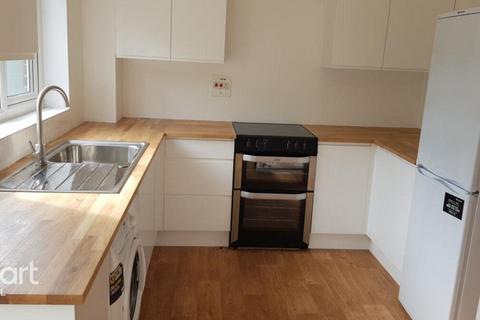 4 bedroom terraced house to rent, Brambling Walk, Bristol