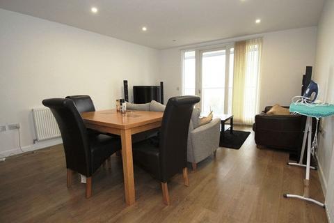 3 bedroom apartment to rent, Cordelia Street, London E14