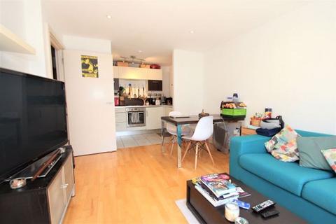 1 bedroom apartment to rent, Fairfield Road, London E3