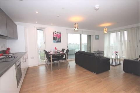 3 bedroom apartment to rent, Marner Point, London E3