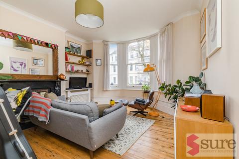 2 bedroom flat to rent, Buckingham Road, Brighton