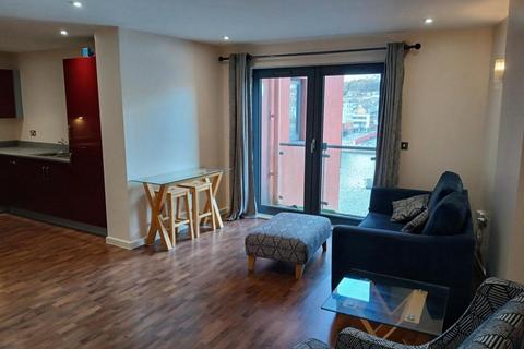 1 bedroom flat to rent, South Quay, Kings Road, Swansea, SA1 8AJ