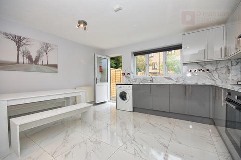 5 bedroom semi-detached house to rent, Maryland Street, Stratford, London, East London, E15