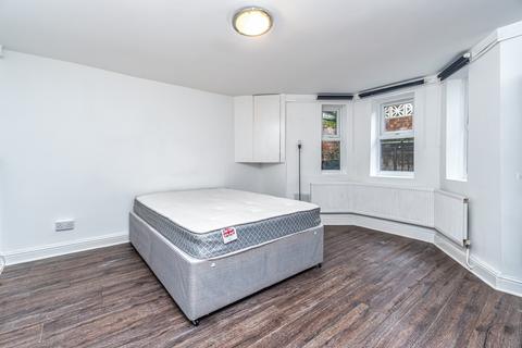 1 bedroom flat to rent, Sach Road, Upper Clapton, Hackney, E5