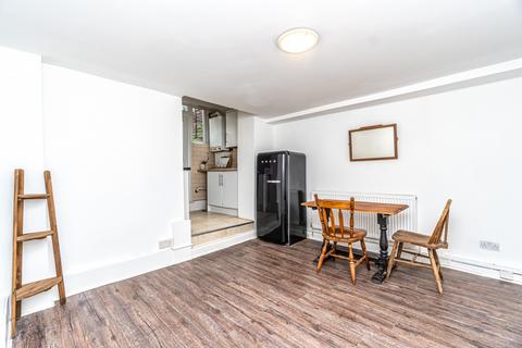 1 bedroom flat to rent, Sach Road, Upper Clapton, Hackney, E5