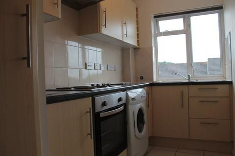 1 bedroom apartment to rent, Garlands Road, Redhill