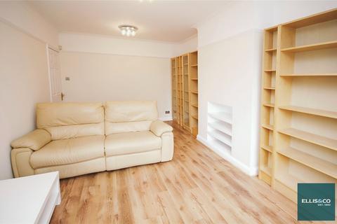 2 bedroom apartment to rent, Graywood Court, North Finchley, London, N12