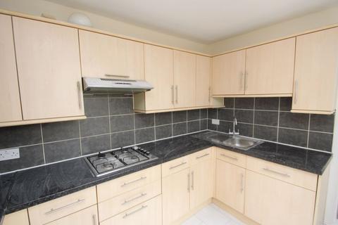 3 bedroom terraced house to rent, Rochester Street, Chatham