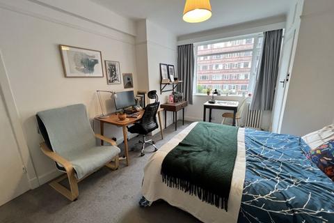 1 bedroom flat to rent, Du Cane Court, Balham High Road Balham SW17 7JU.