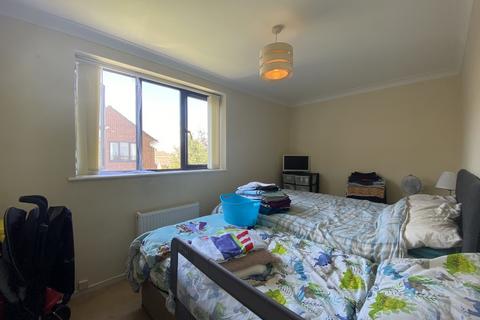 2 bedroom apartment to rent, Parkstone, Poole