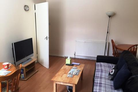 2 bedroom flat to rent, Hotspur Street, Newcastle  upon Tyne NE6