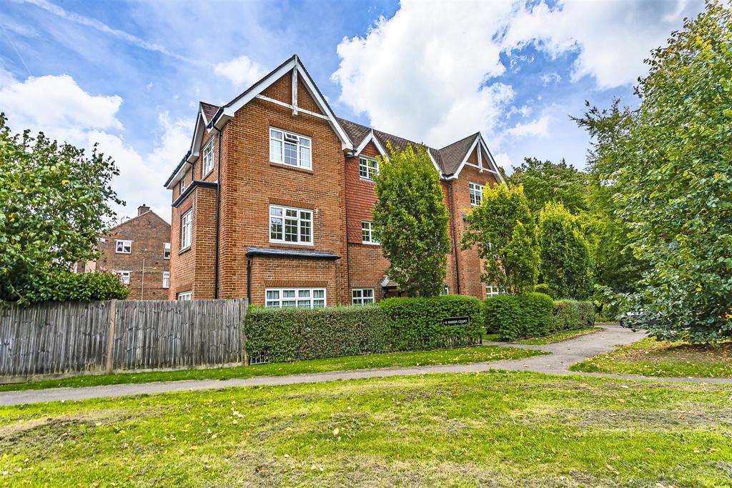 Chipstead Road, Banstead 1 bed apartment £1,000 pcm (£231 pw)