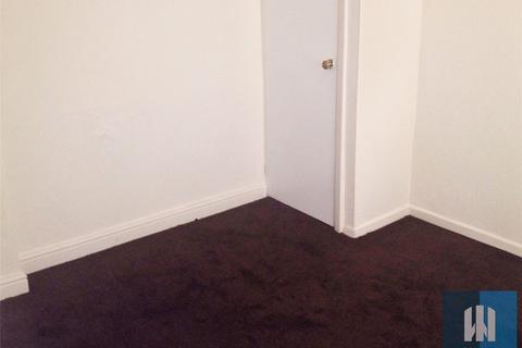 2 bedroom terraced house to rent, Blackmoorfoot Road, Crosland Moor, Huddersfield, HD4