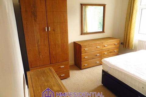 3 bedroom semi-detached house to rent, Redesdale Avenue, Gosforth NE3