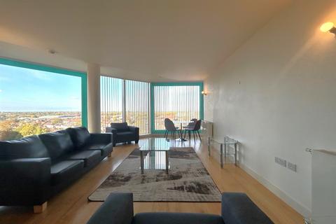 3 bedroom apartment to rent, Vantage Building, Station Approach, UB3