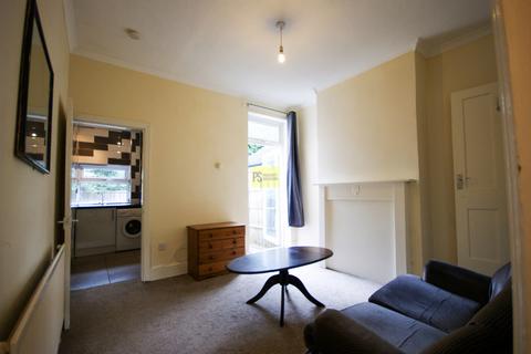 2 bedroom terraced house to rent - Harborne Park Road, Birmingham B17