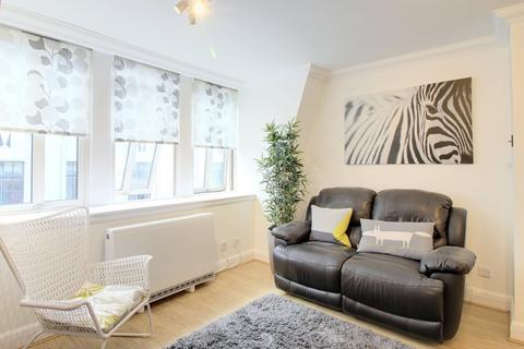 1 bedroom apartment to rent, Carthusian Street, London EC1M