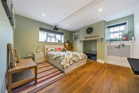 Sun Hill Bath Road, Speen, Newbury, RG14 1RG