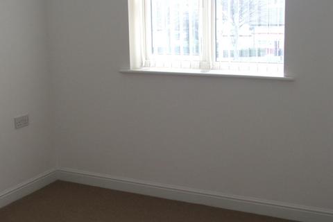 2 bedroom house to rent, 15 Marlington Drive Huddersfield