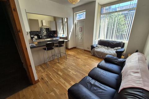 3 bedroom terraced house for sale, Beechwood Mount, Leeds