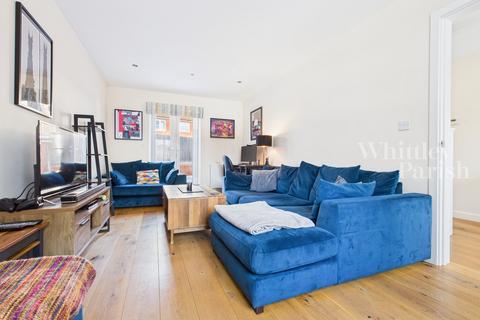 undefined, Boundary Way, Roydon