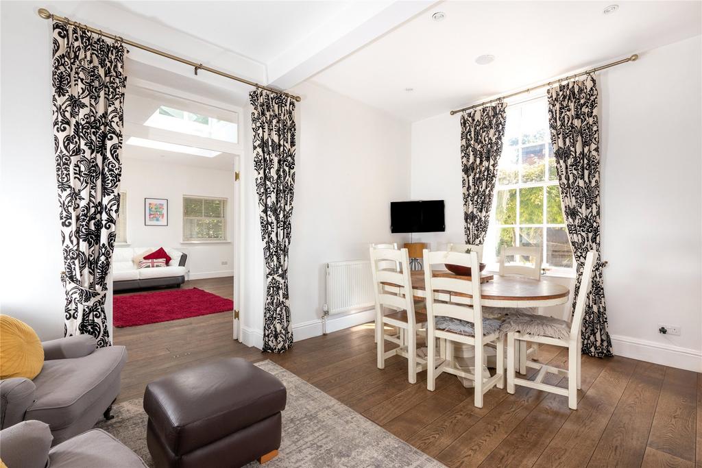 Breakfast Room