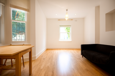 2 bedroom flat to rent, College Place, Camden Town, NW1
