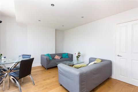 3 bedroom maisonette to rent, Cruden Street, Islington, N1