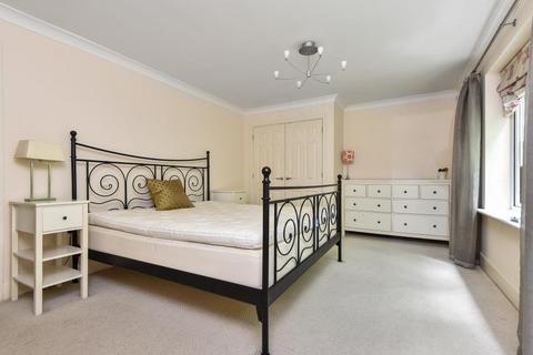 2 bedroom apartment to rent, Sunningdale,  Berkshire,  SL5