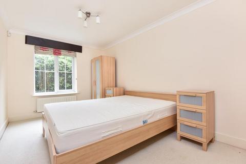 2 bedroom apartment to rent, Sunningdale,  Berkshire,  SL5