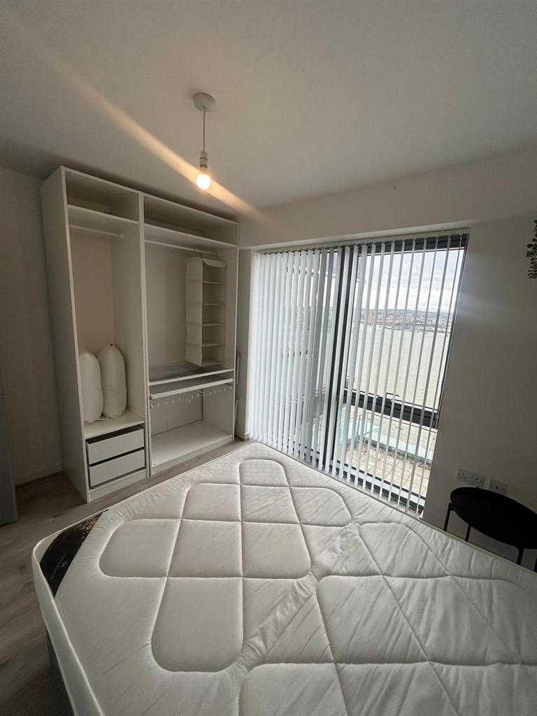 Ensuite room