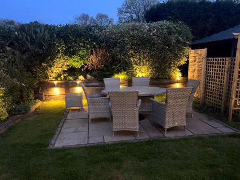 Alfresco dining
