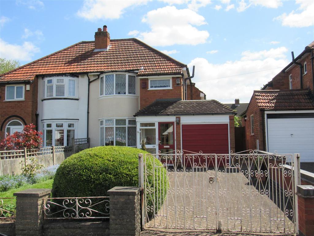 Charingworth Road, Solihull 3 bed house £250,000